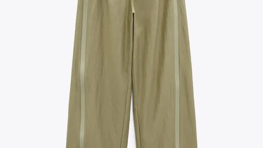 Pantalón cremalleras.