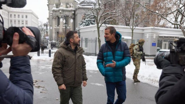 Zelensky y Bear Grylls en 'Zona de Guerra'