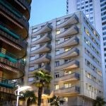 El edificio en Montreux, Suiza, donde cinco miembros de una familia francesa saltaron al vacío