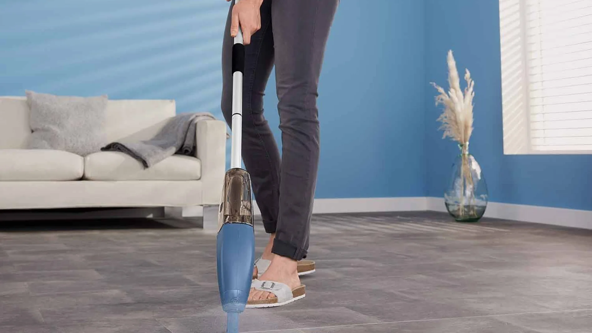 Mopa con pulverizador