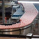 Coca-Cola reduce el uso de agua en sus procesos industriales casi un 20 por ciento en los últimos 12 años
