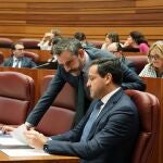 El popular Raúl de la Hoz conversa con David del Hierro, de Vox