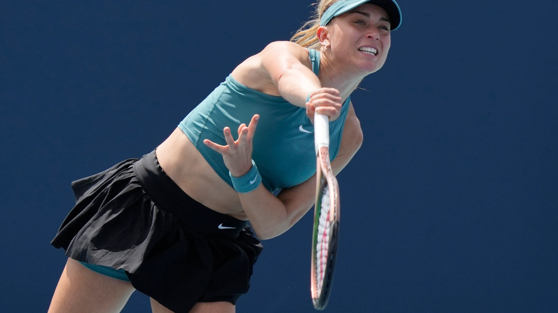 Paula Badosa of Spain serves to Laura Siegemund of Germany during the Miami Open tennis tournament, Thursday, March 23, 2023, in Miami Gardens, Fla. (AP Photo/Marta Lavandier)