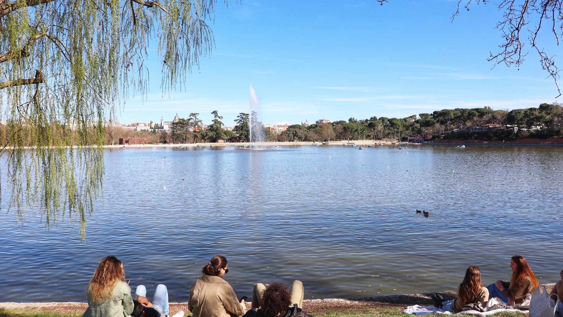 El tiempo seco, caluroso y estable, con temperaturas de más de 30ºC en el Mediterráneo seguirá hasta final de marzo