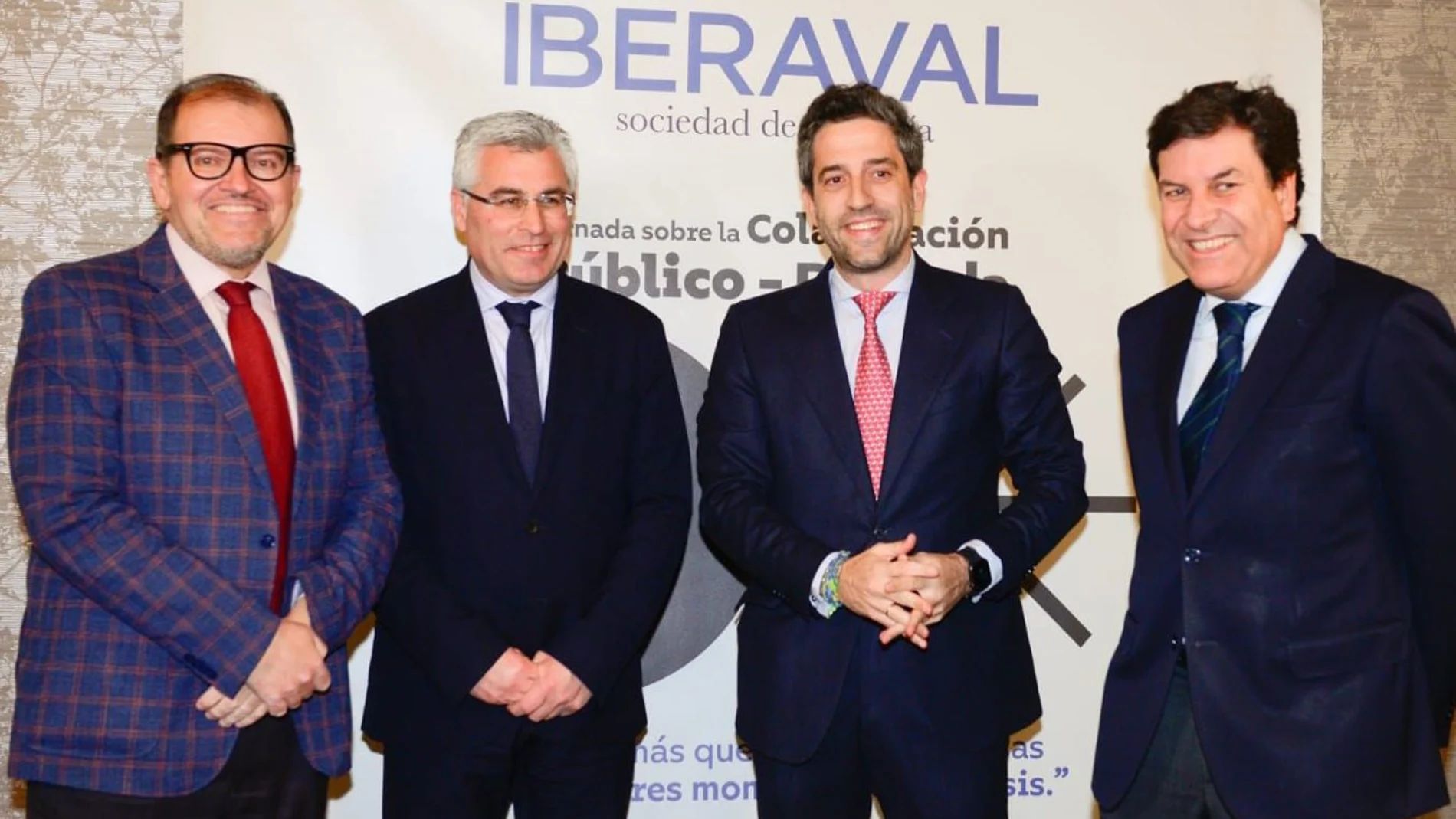 La SGR Iberaval organiza la Jornada ‘Mucho más que apoyo a empresas en los peores momentos de la crisis’, en la que interviene su presidente, César Pontvianne; el consejero de Economía y Hacienda de Castilla y León, Carlos Fernández Carriedo, y el consejero de desarrollo autonómico, José Ángel Lacalzada y el director general de Economía de la comunidad de Madrid, Juan Manuel López Zafra.