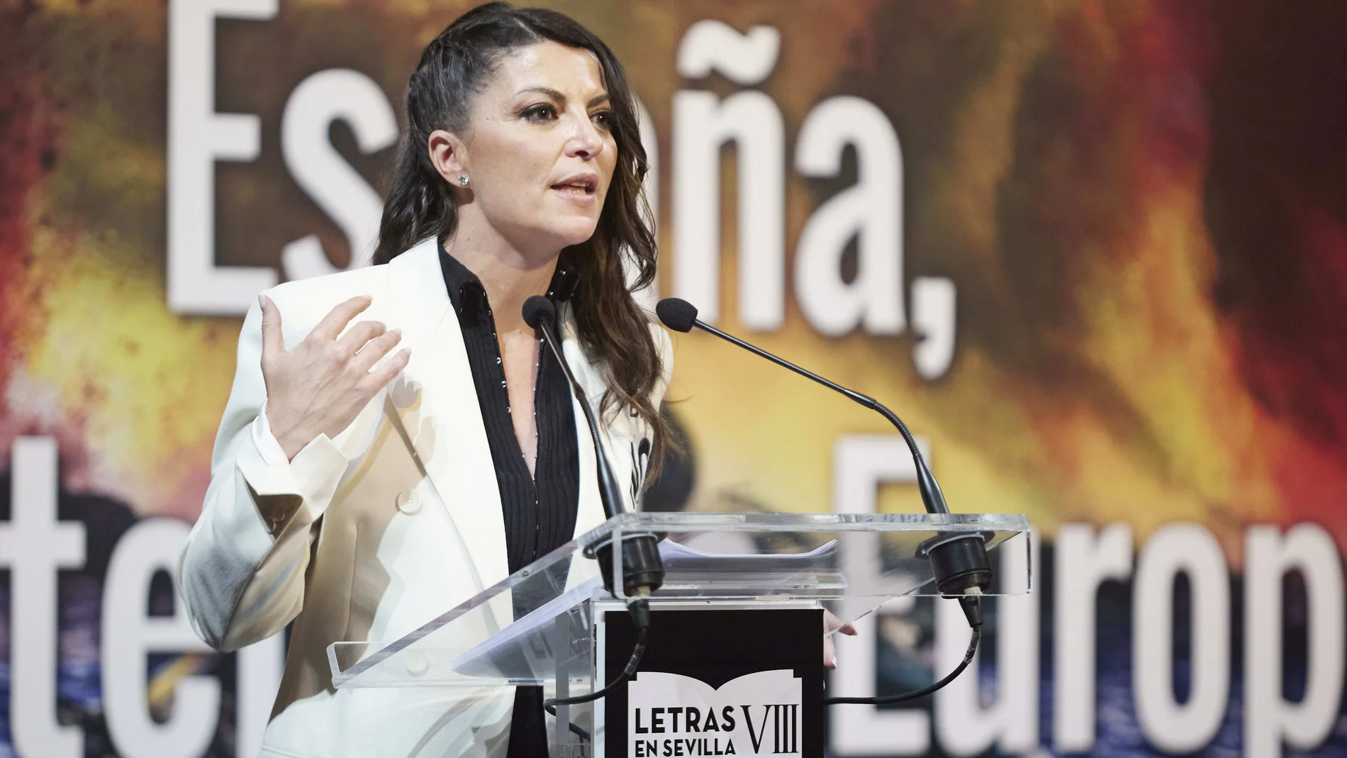 La ex diputada de Vox Macarena Olona