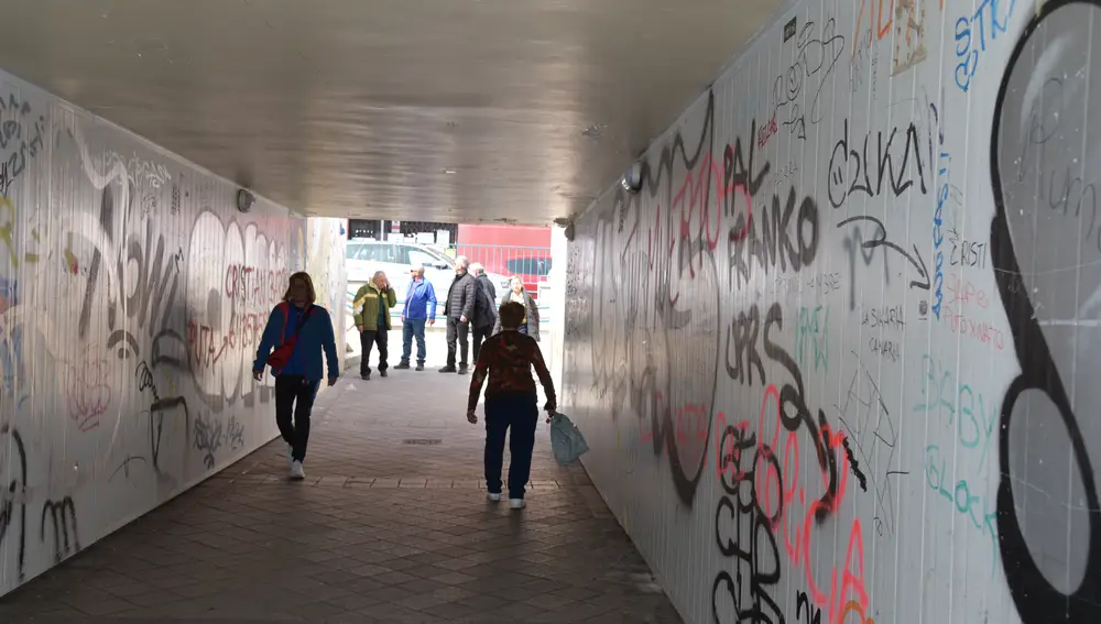 Paso subterráneo que por las noches los llaman «túneles del miedo»