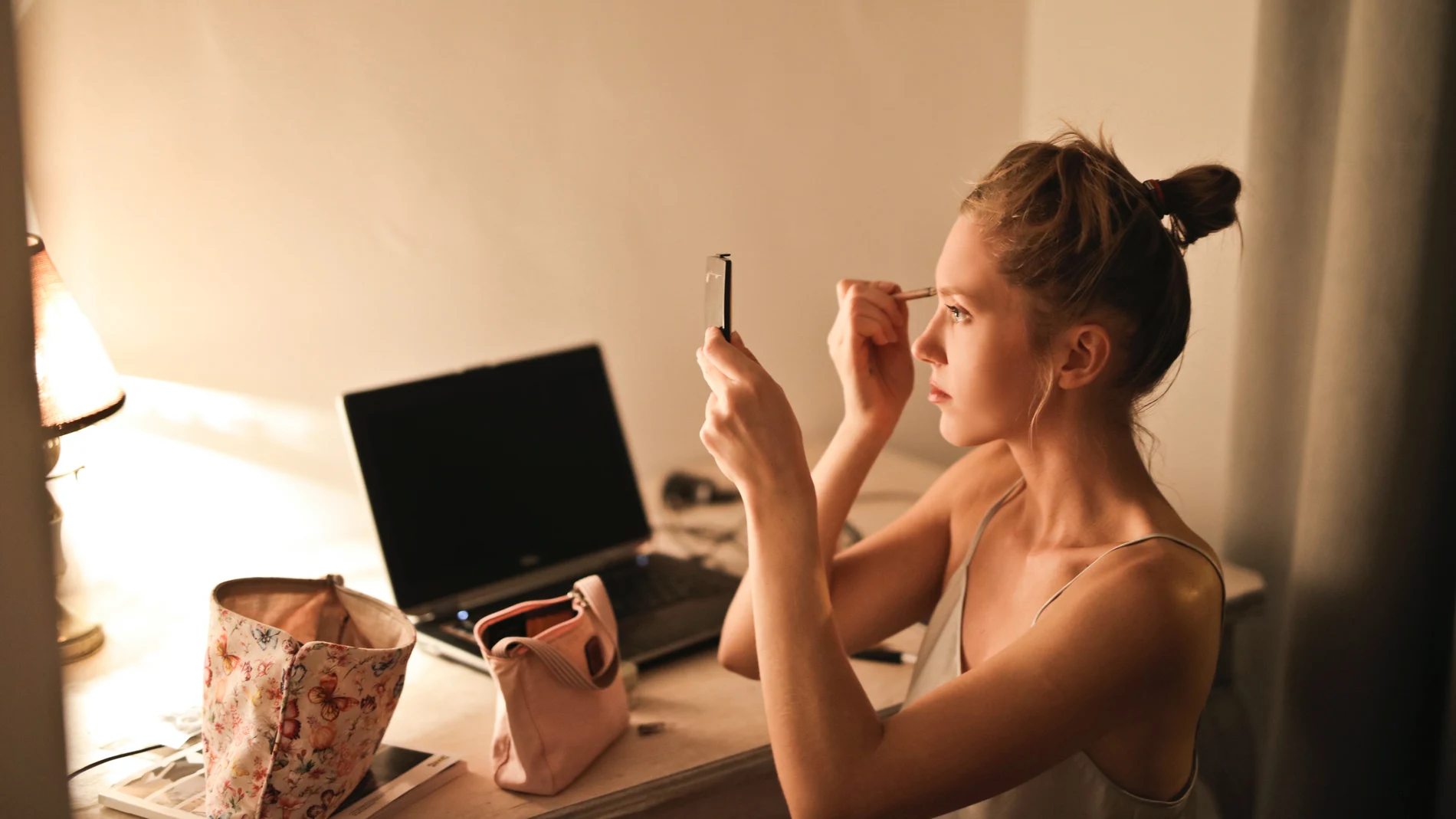 Trucos de maquillaje para la mañana.