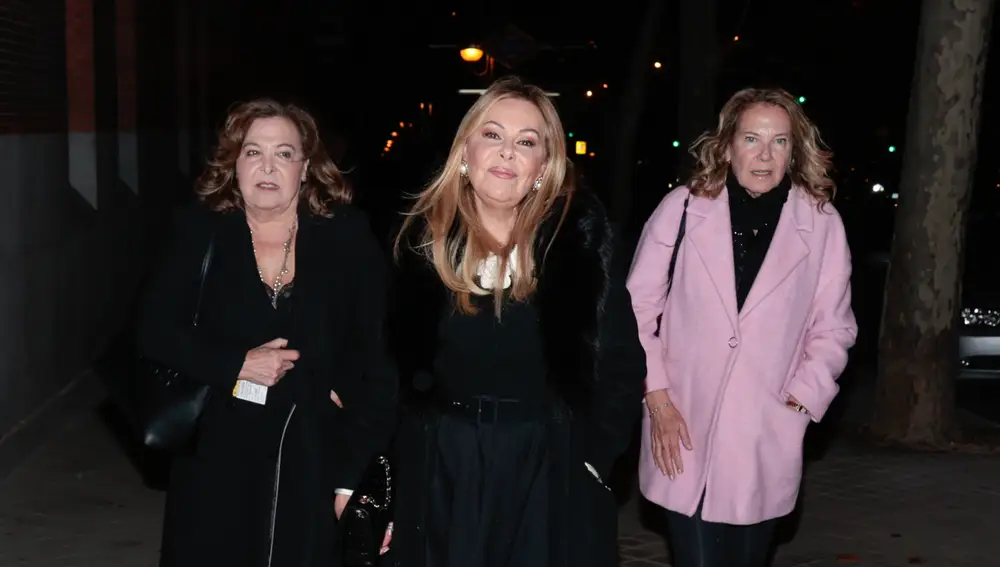 Ana Obregón junto a sus hermanas Celia y Amalia