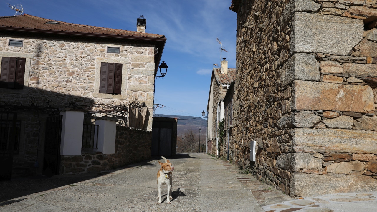 Este es el pueblo más pequeño de Madrid perfecto para una escapada