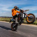 ¿A cuánto asciende la multa por hacer el caballito con la moto?