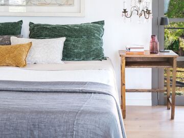 La alternativa a la mesita de noche que cada vez vemos m&aacute;s en dormitorios