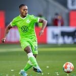 El interés de Madrid y Barcelona por Juan Foyth lleva al Villarreal a interesarse por Ridle Baku