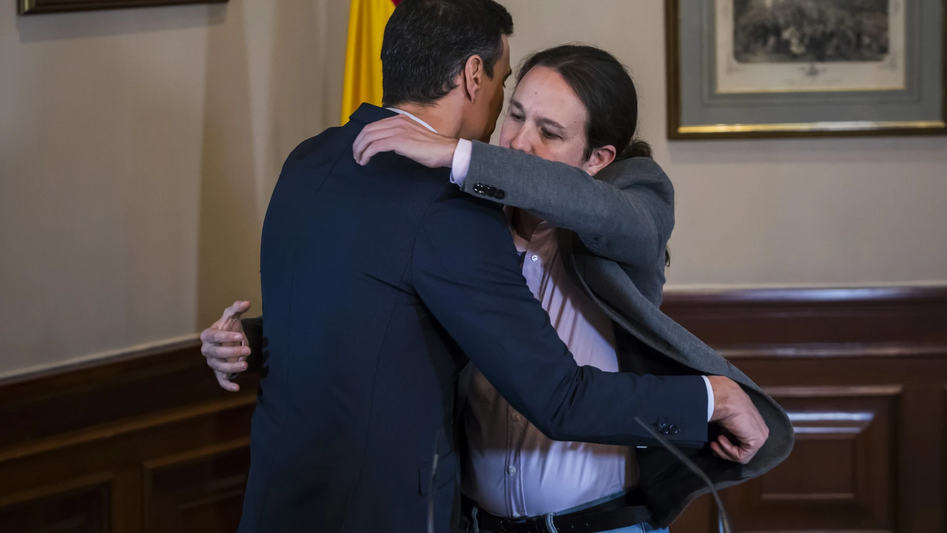 Firma del Acuerdo PSOE - UNIDAS PODEMOS Firman Pedro Sanchez y Pablo Iglesias
