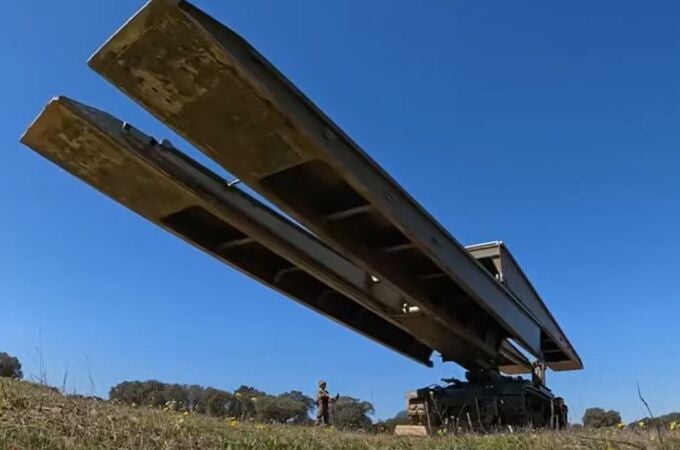 Vehículos lanzapuentes VLPD del Ejército de Tierra Vehículos lanzapuentes VLPD del Ejército de Tierra