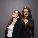 La soprano Natalia Labourdette y la pianista Victoria Guerrero