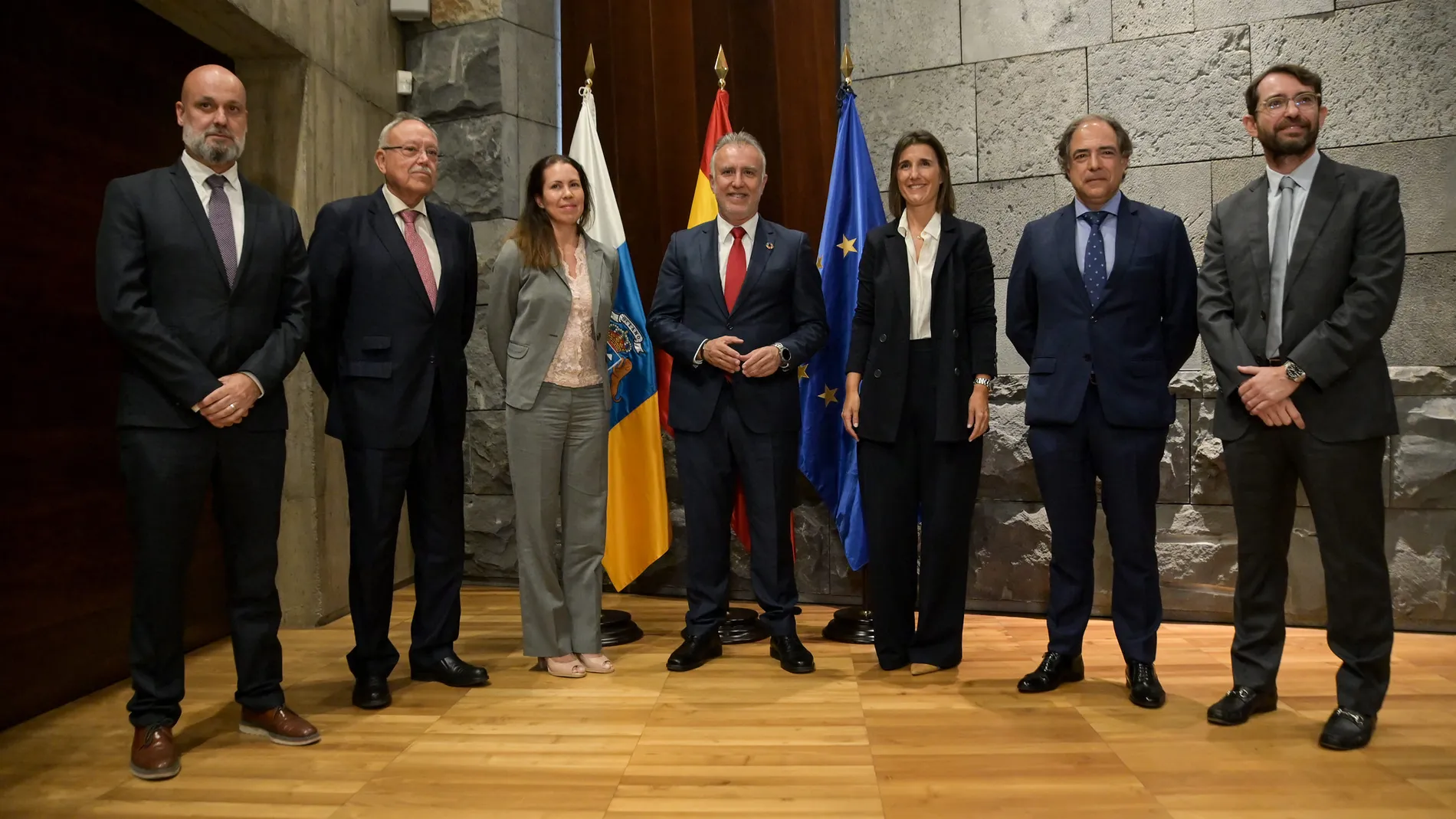 Philip Morris apuesta por Canarias con una inversión de más de 15 millones de euros y la creación de 120 nuevos puestos de trabajo en las islas