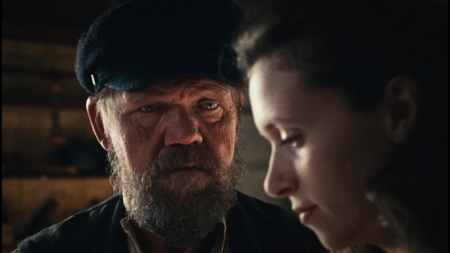 Crítica de "Scarlet": pensar con las manos ★★★★☆