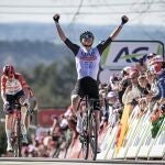Ciclismo.- Tadej Pogacar enciende La Flecha Valona con Mikel Landa tercero