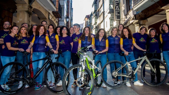 Pedaladas reivindicativas para mejorar tratamiento oncológico