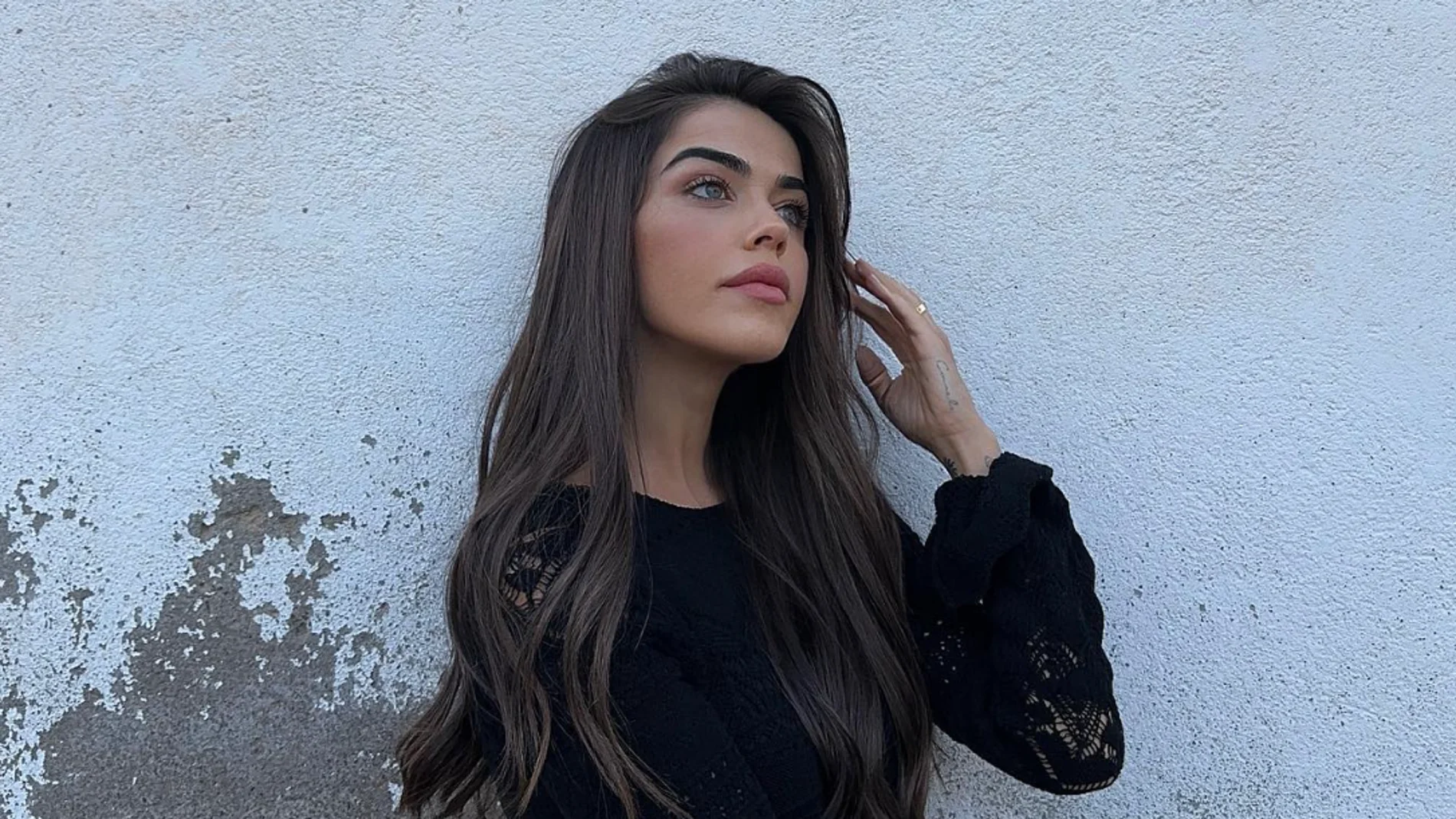 Violeta Mangriñán con traje de Mango para la Feria de Abril.