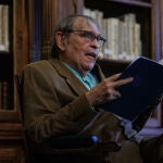 Rafael Cadenas, Premio Cervantes 2022 protagoniza la Semana Cervantina en España
