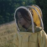 Fotograma de "20.000 especies de abejas"