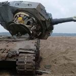 Torreta de un tanque Leopard tras sufrir una colisión en un campo de entrenamiento en Polonia