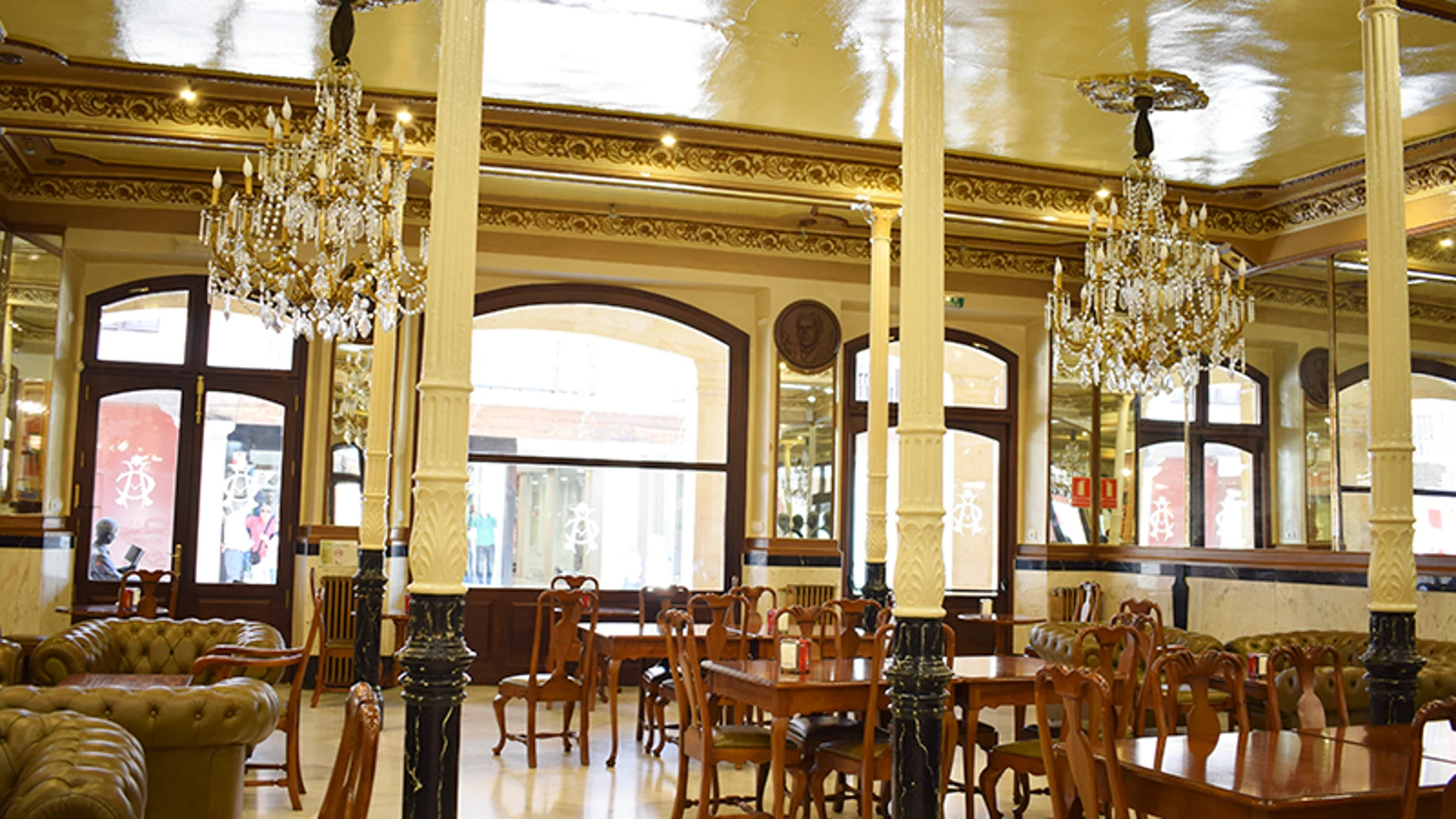 Interior del Círculo de la Amistad Numancia, en Soria