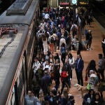 MADRID.-Los nuevos abonos gratuitos de Renfe entrarán en vigor el próximo lunes