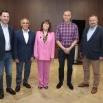  La presidenta del PSOE y senadora Cristina Narbona clausura la convención municipal del PSOE de León. Junto a ella, (IaD) el secretario provincial del PSOE, Javier Alfonso Cendón; el alclade de Astorga, Juan José Alonso Perandones; el alcalde de Elón, José Antonio Diez y el presidente de la Diputación, Eduardo Morán, y del secretario provincial, Javier Alfonso Cendón