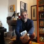 Carlos Aganzo presenta su nuevo poemario ‘Paraíso claustral’