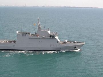 El buque Rel&aacute;mpago de la Armada Espa&ntilde;ola