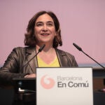 Colau reivindica a BComú como "garantía de que el PSC tire más hacia la izquierda"