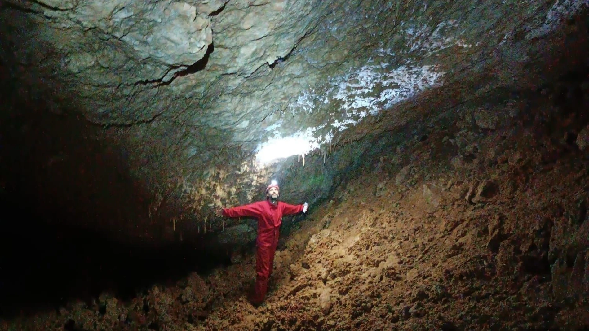Descubren en Rincón de la Victoria una nueva cavidad en el complejo calizo de El Cantal AYUNTAMIENTO DE RINCÓN DE LA VIC 09/05/2023