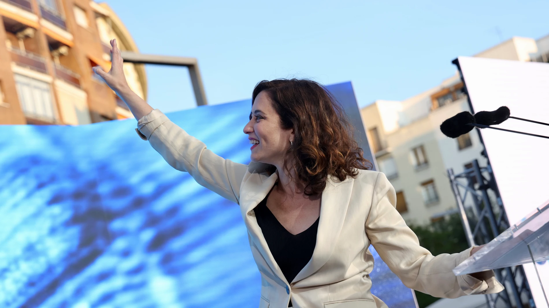 Ayuso, en el acto del arranque de la campaña electoral ayer en Felipe II