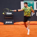 Tenis/Roma.- Carlos Alcaraz recupera el número uno con un triunfo ante Albert Ramos en su debut en Roma