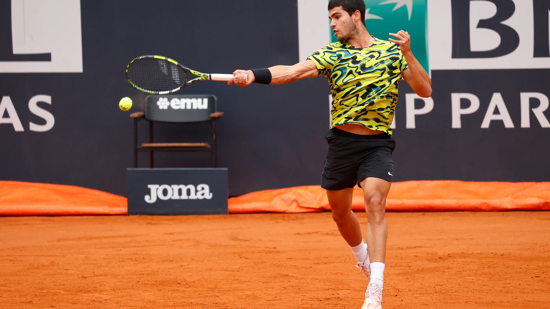 Tenis/Roma.- Carlos Alcaraz recupera el número uno con un triunfo ante Albert Ramos en su debut en Roma