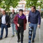Óscar Puente visita el barrio de San Isidro de Valladolid