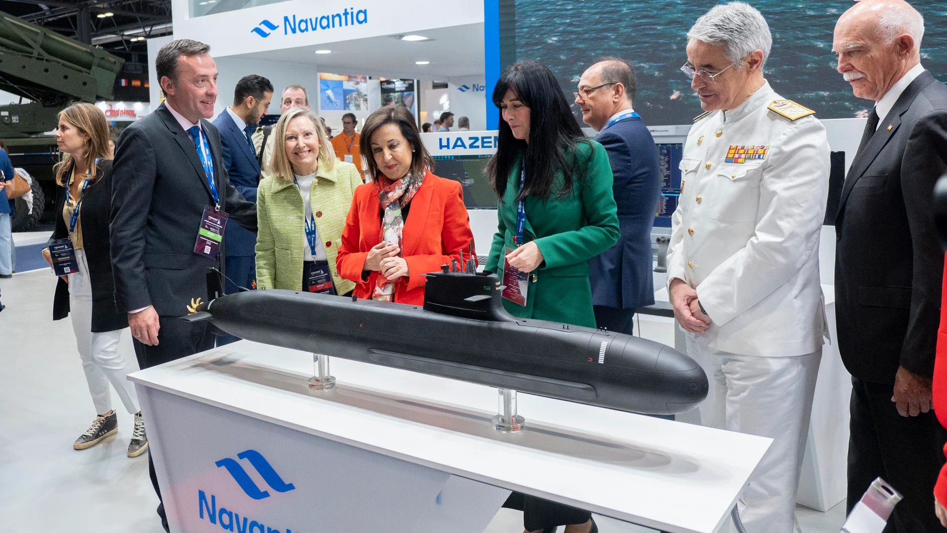 La ministra de Defensa, Margarita Robles (3i), durante la inauguración de la III Feria Internacional de Defensa y Seguridad de España en Ifema Madrid, a 17 de mayo de 2023, en Madrid (España). La fundación FEINDEF ha organizado la Feria Internacional de Defensa y Seguridad de España, la tercera edición de la única feria en España del sector de Defensa y Seguridad apoyada institucionalmente por el Ministerio de Defensa. 17 MAYO 2023;DEFENSA;SEGURIDAD;IFEMA;FERIA DE MADRID Alberto Ortega / Europa Press 17/05/2023
