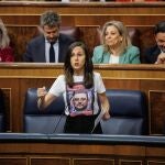 La ministra de Derechos Sociales y Agenda 2023, Ione Belarra, interviene durante una sesión de control al Gobierno, en el Congreso de los Diputados, a 17 de mayo de 2023, en Madrid 