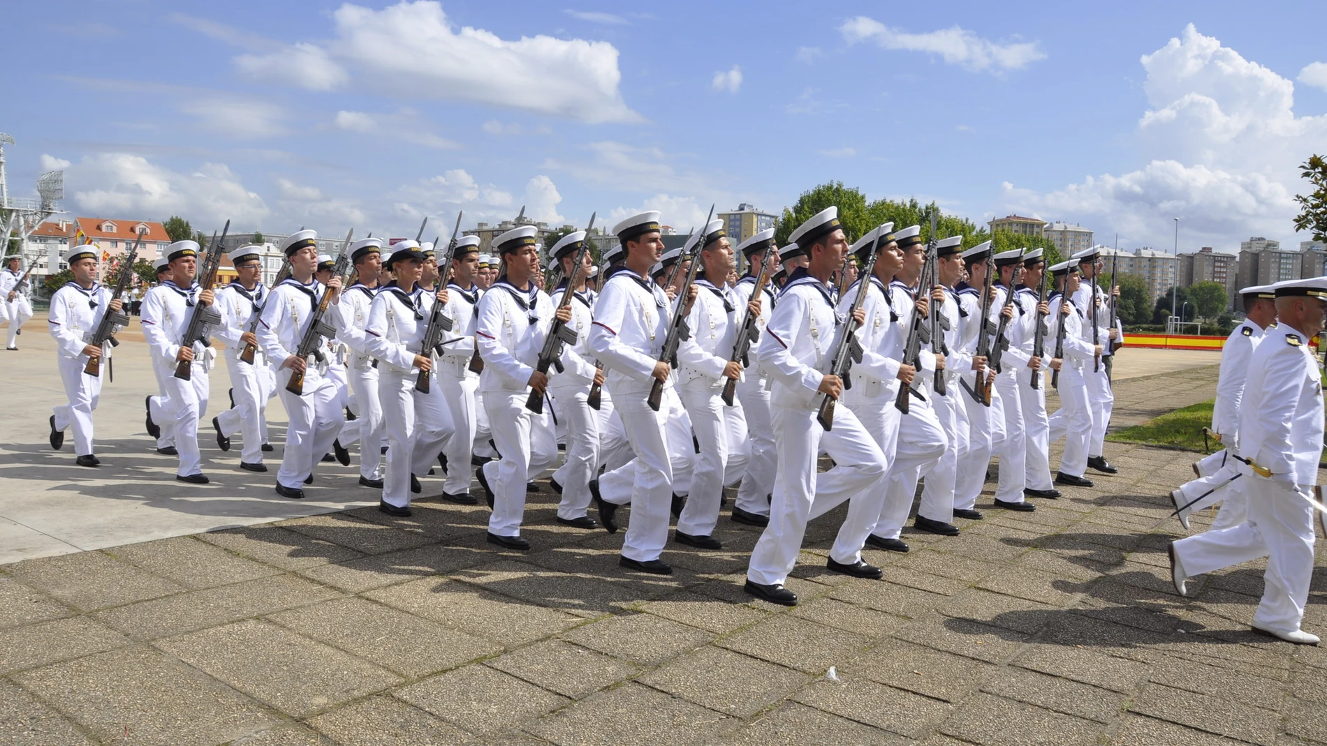 Alumnos de la Escuela de Especialidades "Antonio Escaño"