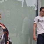 Dos jóvenes de ultraizquierda atacan con gas pimienta la sede del PP de Móstoles