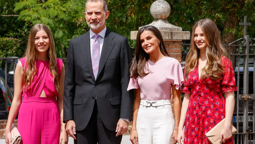 La Reina Letizia en la confirmación de la Infanta Sofía.