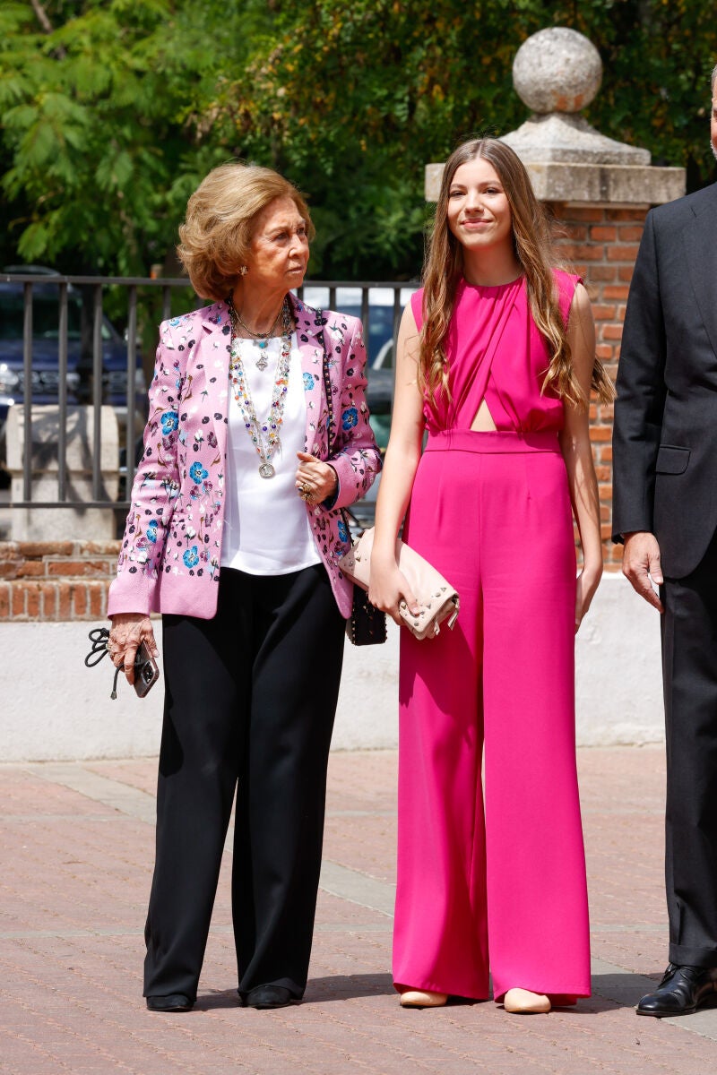 La Infanta Sofía con mono cut out. 