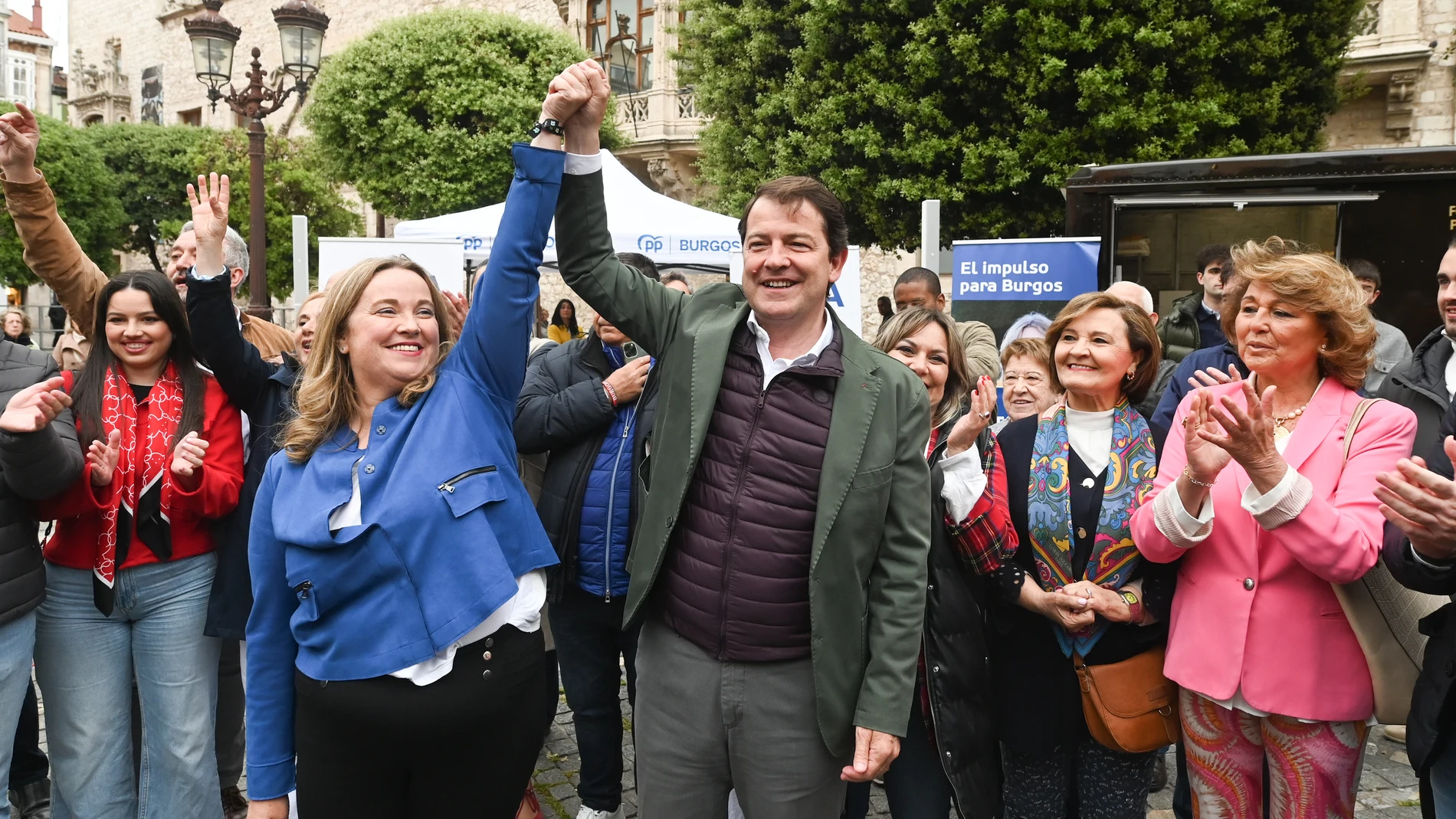 Fernández Mañueco junto a Cristina Ayala en Burgos