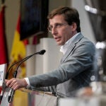 El alcalde Martínez-Almeida