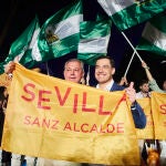 Juanma Moreno participa en el acto de cierre de campaña del candidato del PP a la Alcaldía, José Luis Sanz 
