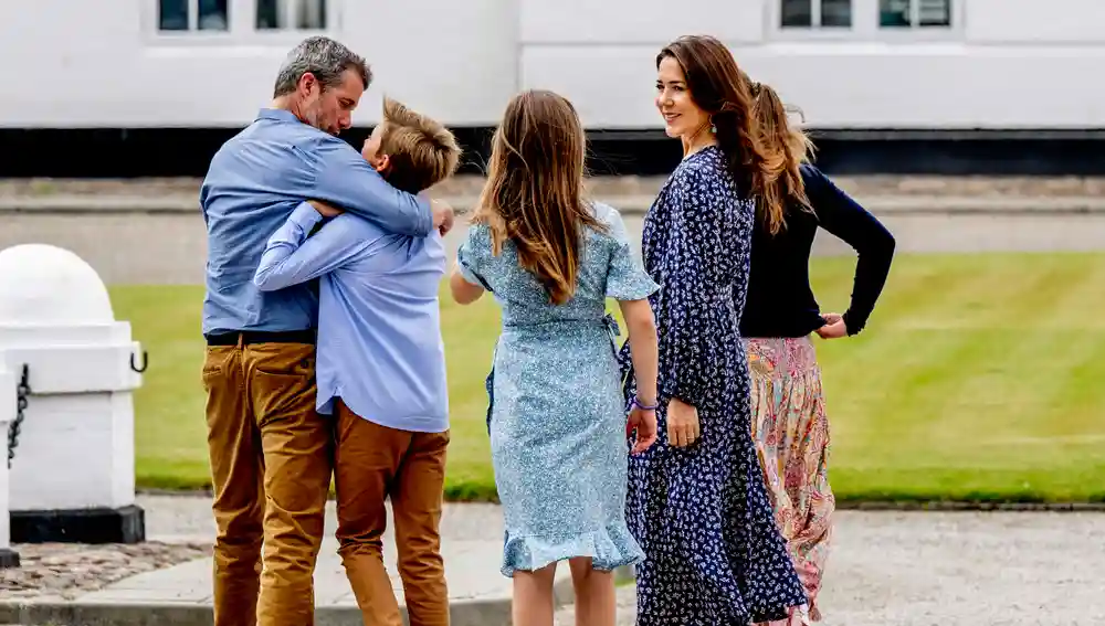 Federico de Dinamarca y su familia