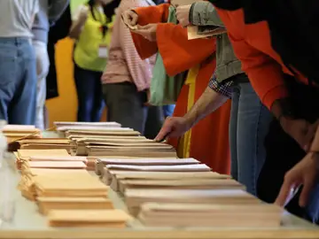 MADRID.-28M.- Más de 5,2 millones de madrileños tiene una cita con las urnas para renovar la Asamblea y 179 ayuntamientos MADRID.-28M.- Más de 5,2 millones de madrileños tiene una cita con las urnas para renovar la Asamblea y 179 ayuntamientos